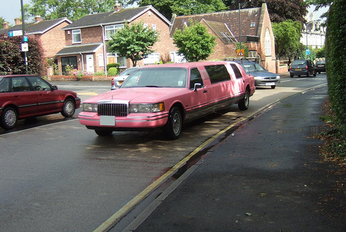 Bedford Pink Limo Hire
