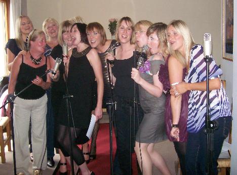 Rushden Hen Night Limo Hire Limo Hire Rushden Hen Night Limo Hire Limo Hire