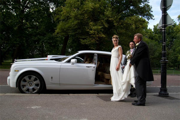 Luton Rolls Royce Ghost Wedding Car Hire