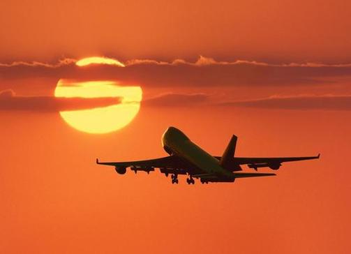 Buckingham Airport Transfer Limo Hire
