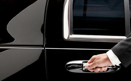 Chauffeur Airport Limo Hire Chauffeur Airport Limo Hire