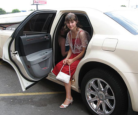 Corby School Prom Limo Hire Corby School Prom Limo Hire