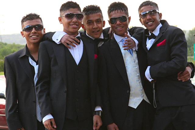 School Prom Jeep Limo Hire School Prom Jeep Limo Hire