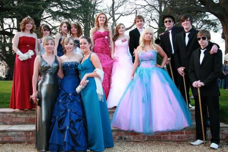 Newark School Prom Limo Hire