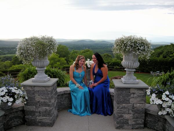 Stevenage School Prom Limo Hire Stevenage School Prom Limo Hire