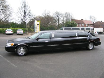 Wolverhampton Black Limo Hire Wolverhampton Black Limo Hire