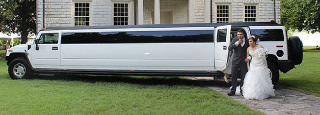 Hummer H2 Limos Wedding