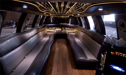 Limousine Ford Excursion Hire